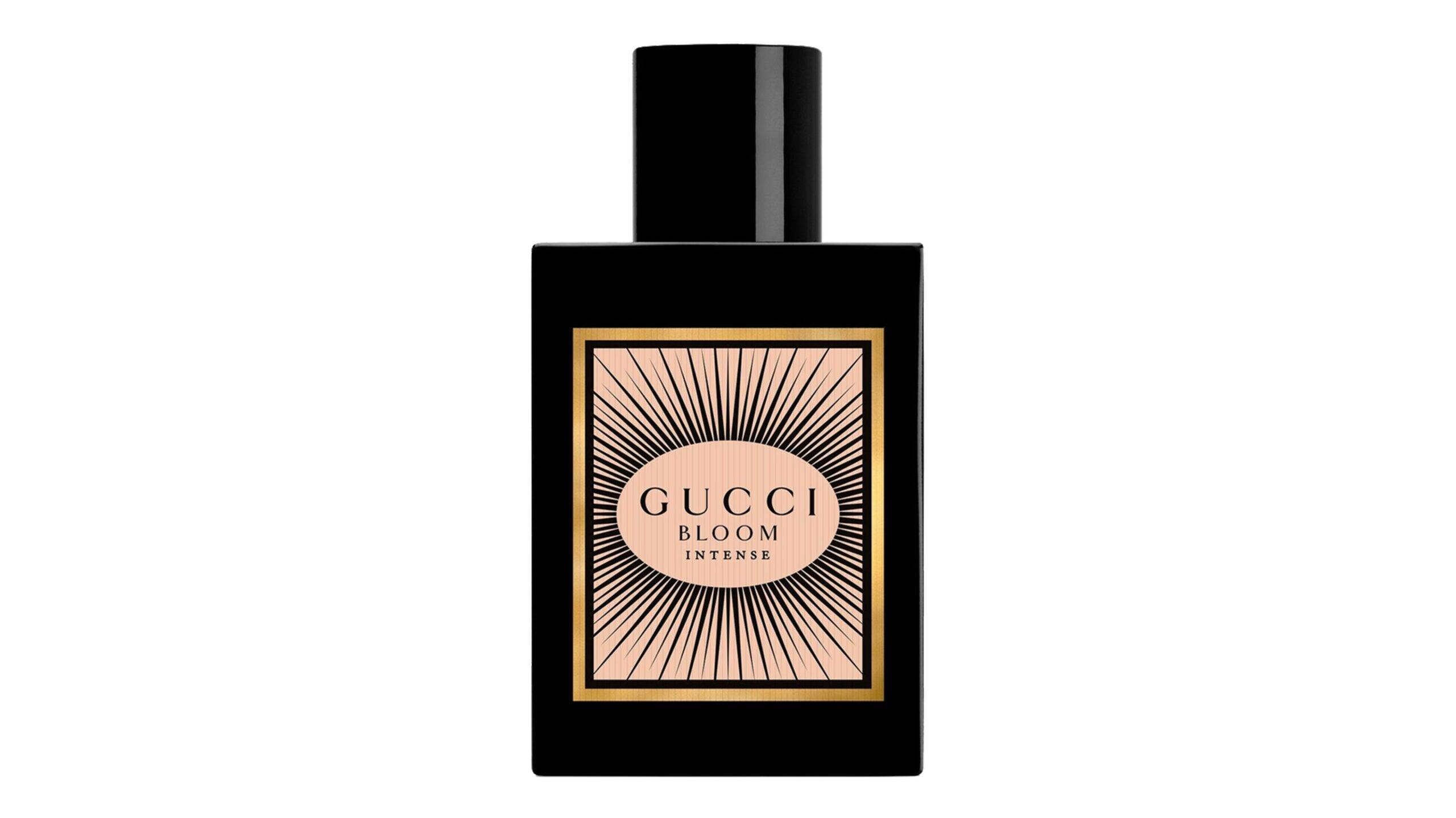 Gucci Bloom Intense je výnimočná vôňa, ktorá predstavuje esenciu modernej ženskosti. Inšpirovaná prírodnou krásou rozkvitnutej záhrady v noci, prináša hlboký, zmyselný zážitok, ktorý pretrváva na pokožke po celý deň. Vďaka svojim kvetinovým tónom jazmínu, tuberózy a pomarančového kvetu pôsobí bohatým dojmom a okamžite upúta pozornosť svojím elegantným charakterom.