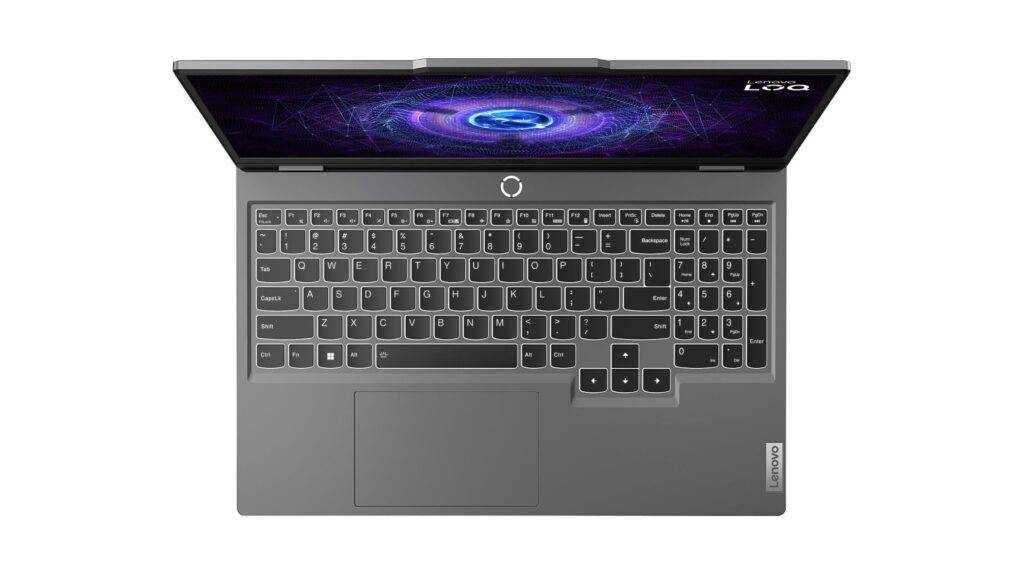Lenovo LOQ Gen 9 predstavuje cenovo dostupnú voľbu pre hráčov, ktorí hľadajú solídny výkon pri hraní hier v rozlíšení Full HD. Vybavený procesorom Intel Core i5-12450HX alebo i7-13650HX a grafickou kartou NVIDIA GeForce RTX 4050 alebo 4060, tento notebook zvláda moderné tituly pri stredných až vysokých nastaveniach. Jeho 15,6-palcový displej s obnovovacou frekvenciou 144 Hz poskytuje plynulý vizuálny zážitok.