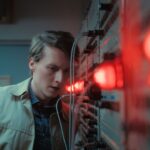 VLNY (Voyo) – Dráma z prostredia rozhlasu