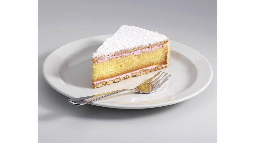 Zuger Kirschtorte je tradičný švajčiarsky dezert pochádzajúci z mesta Zug. Tento koláč si získal popularitu vďaka svojej jedinečnej kombinácii mandľového korpusu, maslového krému a aromatického višňového likéru Kirsch. Vznikol v 20. rokoch minulého storočia a rýchlo sa stal symbolom švajčiarskej cukrárskej tradície.